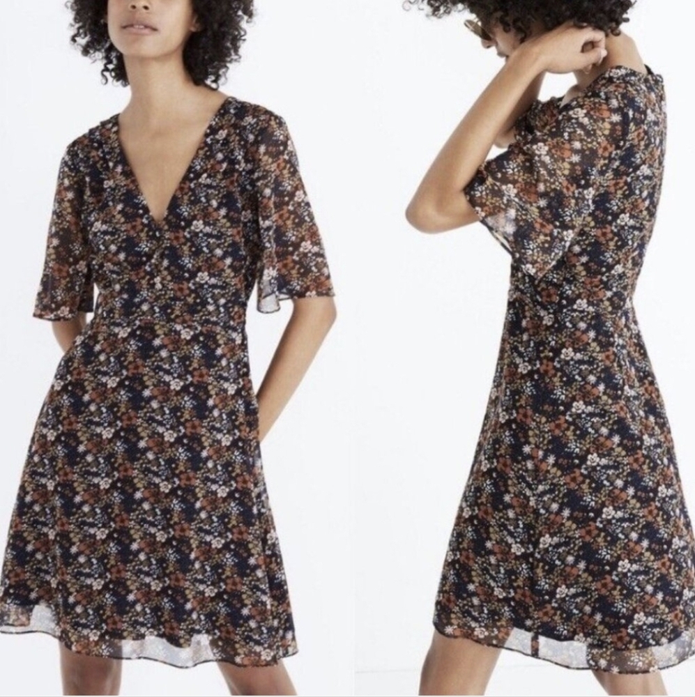 Madewell Orchard Flutter-Sleeve Dress in Prairie Blossoms